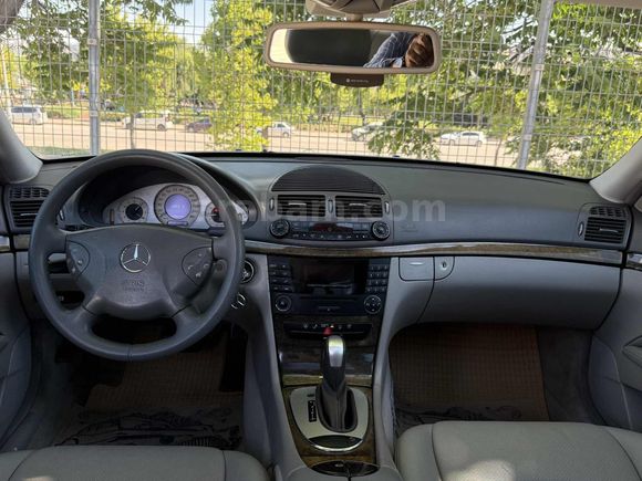 2004 MERCEDES E200 //SUNROOFLU/ 332.BİN KM. DEĞİŞENSİZ