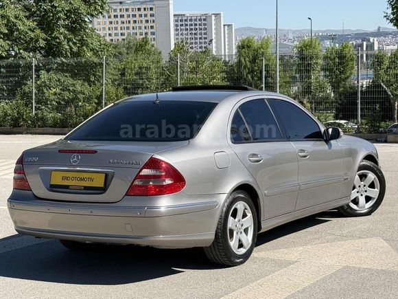 2004 MERCEDES E200 //SUNROOFLU/ 332.BİN KM. DEĞİŞENSİZ