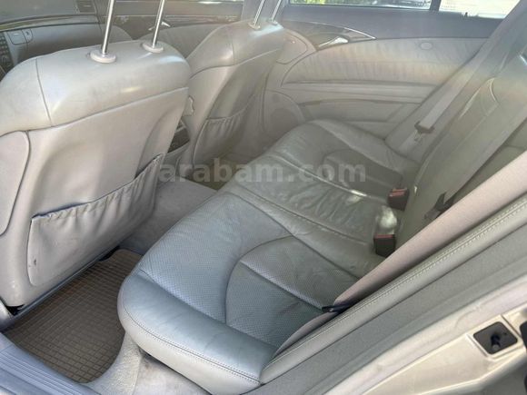 2004 MERCEDES E200 //SUNROOFLU/ 332.BİN KM. DEĞİŞENSİZ