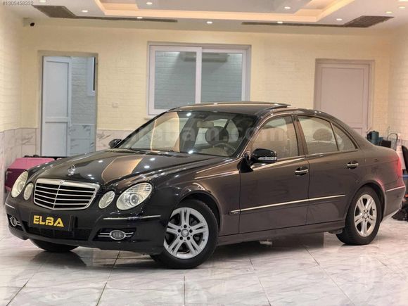 HATASIZ TEK PARÇA BOYALI E200 CAM TAVAN