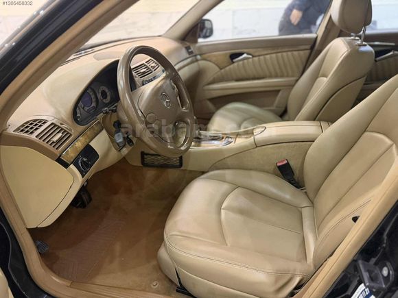 HATASIZ TEK PARÇA BOYALI E200 CAM TAVAN