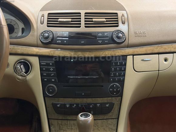HATASIZ TEK PARÇA BOYALI E200 CAM TAVAN