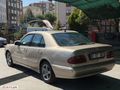 ARTUR'DAN YENİ RESTORELİ-SIFIR MOTOR-EMALSİZ E200 186 HP