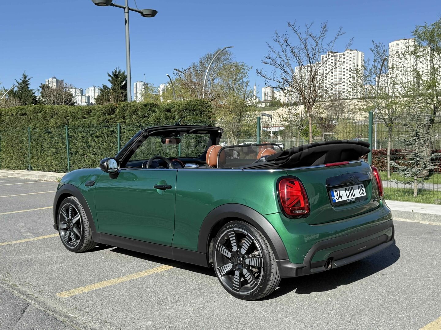 Sahibinden Mini Cooper 1.5 Iconic 2023 Model 2