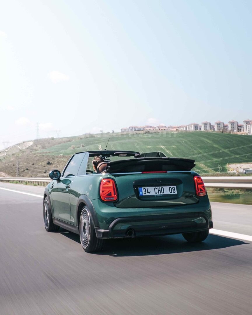 Sahibinden Mini Cooper 1.5 Iconic 2023 Model 1