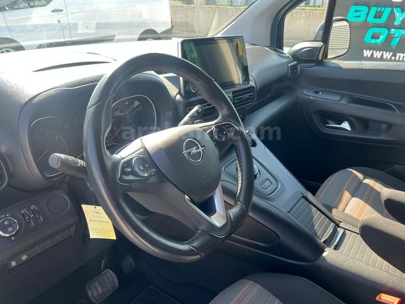 MBS BÜYÜKSOYLU'DAN 2023 MODEL OPEL COMBO 1.5 D ELEGANCE