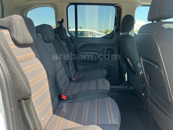 MBS BÜYÜKSOYLU'DAN 2023 MODEL OPEL COMBO 1.5 D ELEGANCE