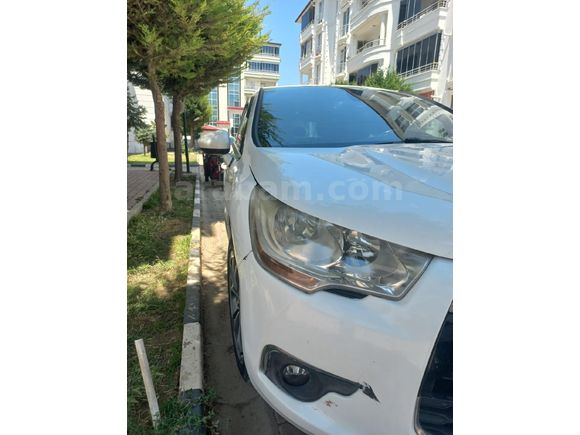 Sahibinden DS Automobiles DS4 1.6 e-HDi D-Style 2013 Model Iğdır