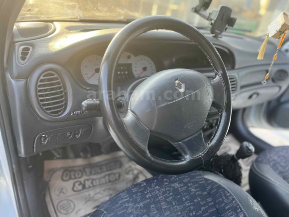 Galeriden Renault Megane 1.6 Dynamique 2003 Model Şanlıurfa
