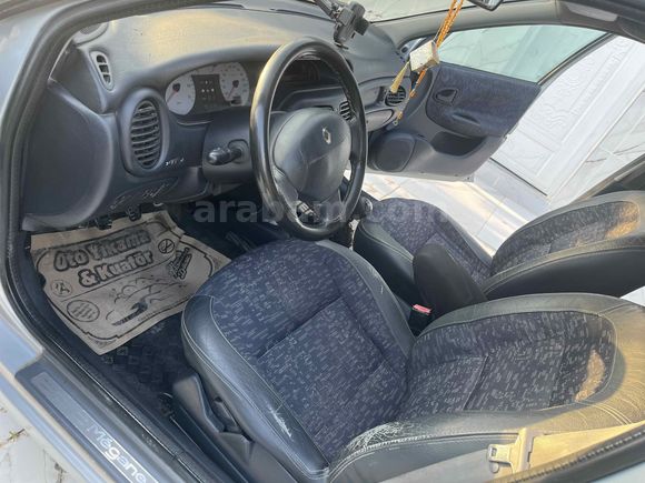 Galeriden Renault Megane 1.6 Dynamique 2003 Model Şanlıurfa