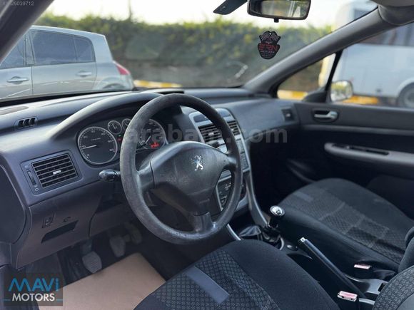 190 BİNDE DİZEL 307 SANRUF KLİMA AİLE ARACI