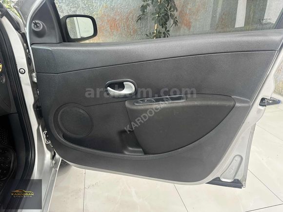 2008 MODEL CLIO//135.000KM//OTOMATİK//CAM GİBİ