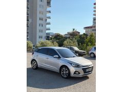 Sahibinden Hyundai i20 1.4 MPI Style 2018 Model Antalya