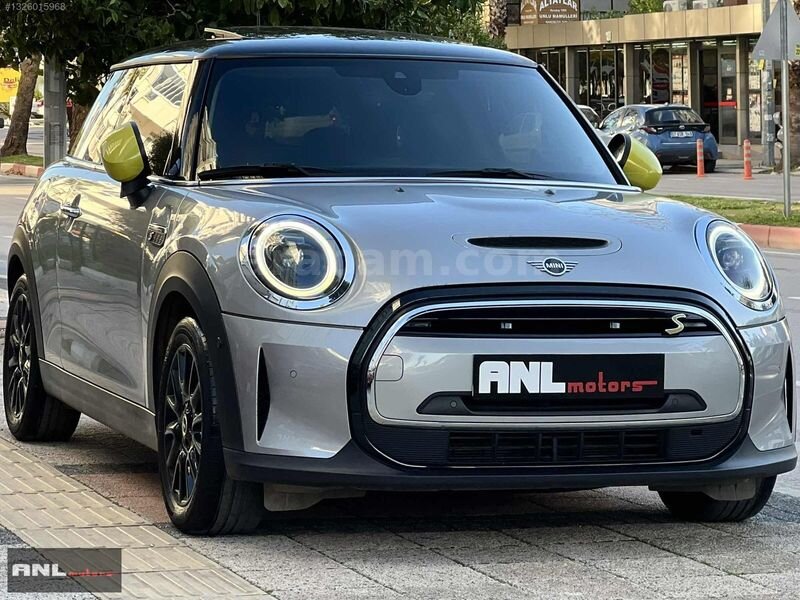 Galeriden Mini Cooper Electric SE Inspired 2023 Model Antalya 45.000 km Gri
