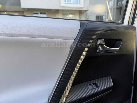 SAHİBINDEN RAV4 /SUNROOF/4x4