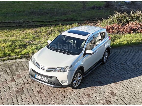 SAHİBINDEN RAV4 /SUNROOF/4x4