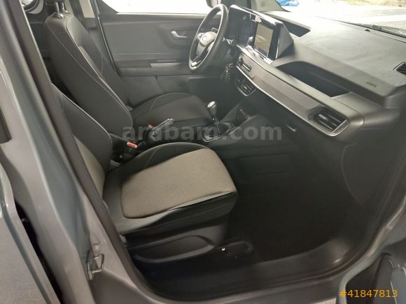 (Koyuncu Fiat) 2025 FORD TOURNEO COURİER 1.5 ECOBLUE TREND
