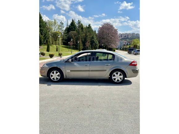 Sahibinden Renault Megane 1.5 dCi Dynamique 2004 Model 