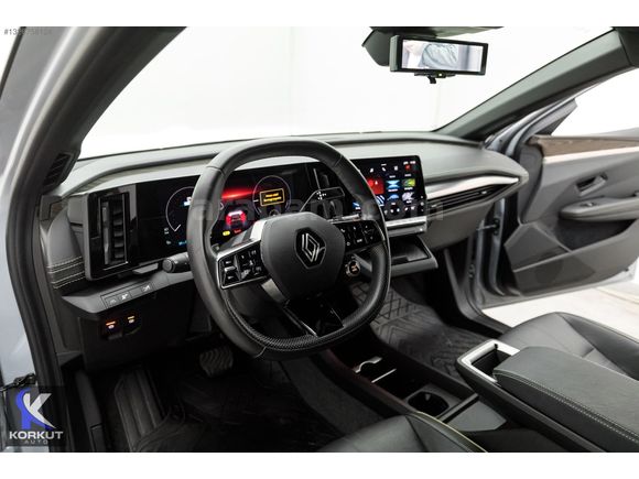 2023 MEGANE E-TECH İCONİC HATASIZ BOYASIZ 74.000 KM