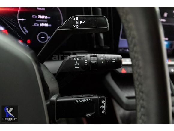 2023 MEGANE E-TECH İCONİC HATASIZ BOYASIZ 74.000 KM