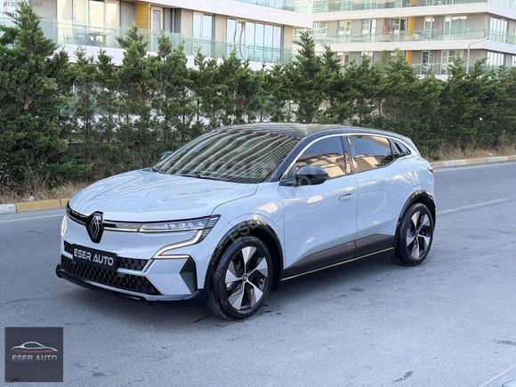 HATASIZ 2026 ÇIKIŞLI MEGANE E-TECH TECHO 6 BİN KM ÇİFT RENK