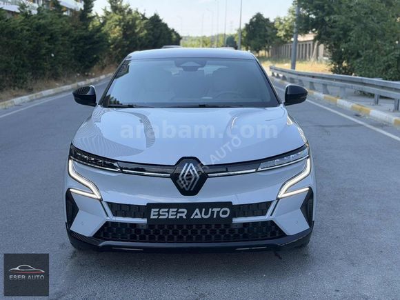 HATASIZ 2026 ÇIKIŞLI MEGANE E-TECH TECHO 6 BİN KM ÇİFT RENK