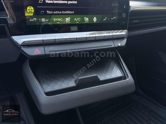 HATASIZ 2026 ÇIKIŞLI MEGANE E-TECH TECHO 6 BİN KM ÇİFT RENK