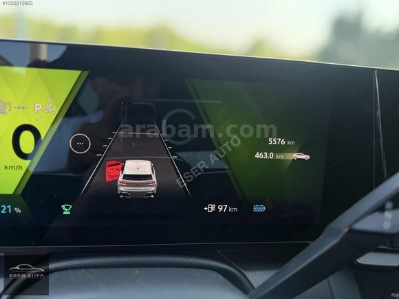 HATASIZ 2026 ÇIKIŞLI MEGANE E-TECH TECHO 6 BİN KM ÇİFT RENK