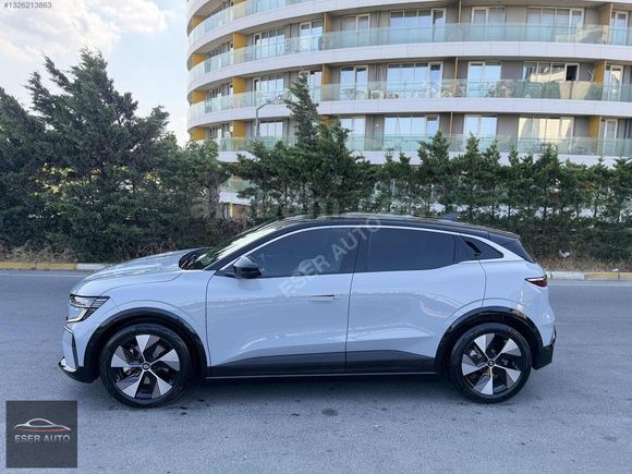 HATASIZ 2026 ÇIKIŞLI MEGANE E-TECH TECHO 6 BİN KM ÇİFT RENK
