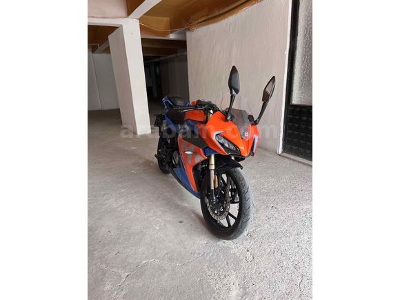 Sıfırdan Farksız CFmoto 250SR 