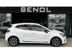 2023 MODEL CLIO ICON X-TRONIC 102 BİN KM DE