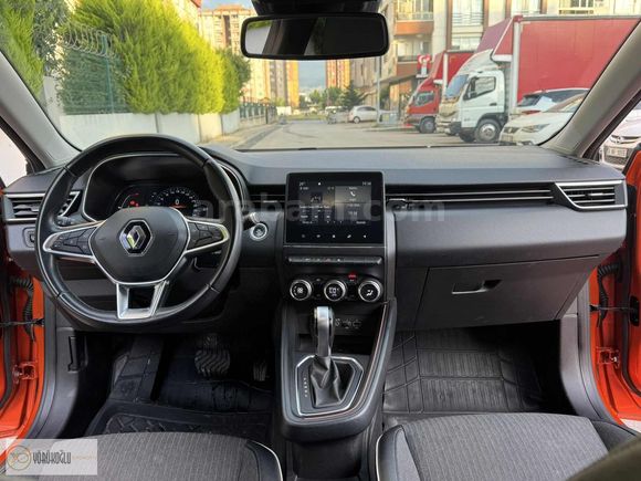 2020 MODEL RENAULT CLİO 1.0 TCE İCON HATASIZ BOYASIZ