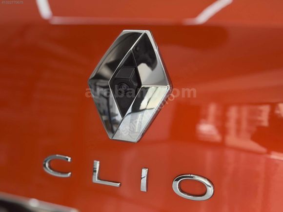 EMRAH AUTO'DAN 2023 MODEL RENAULT CLİO İCON HATASIZ BOYASIZ