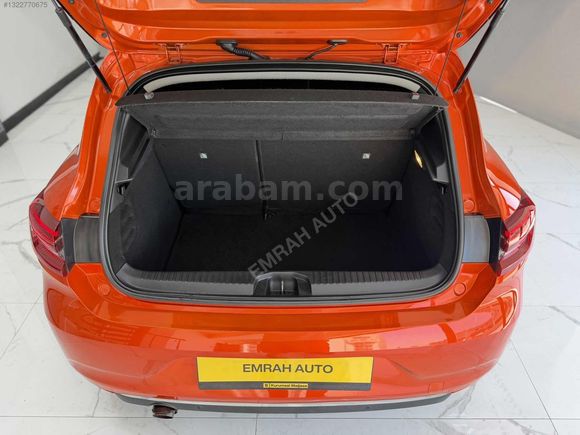 EMRAH AUTO'DAN 2023 MODEL RENAULT CLİO İCON HATASIZ BOYASIZ