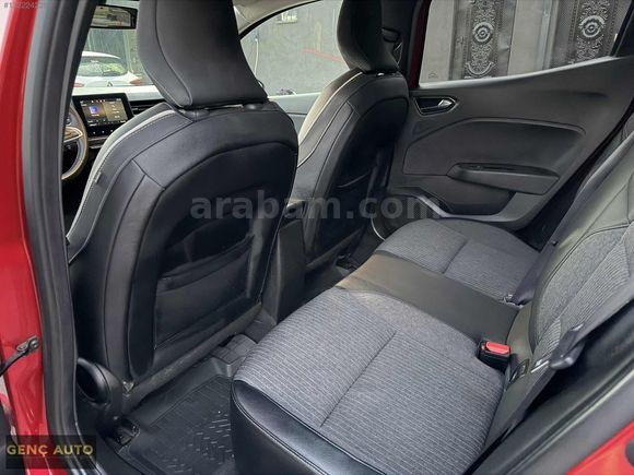 GENÇ AUTO'DAN HATASIZ BOYASIZ CLİO 0.68 KREDİ İMKANI İLE