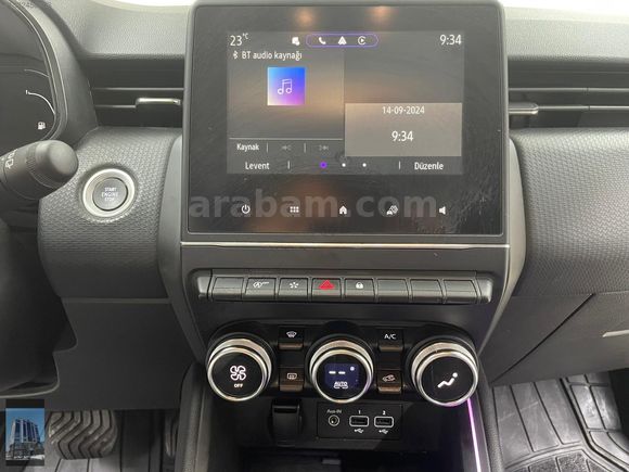 YÜCELER OTO'DAN 2023 MODEL RENAULT CLİO İCON KDV %20 HATASIZ