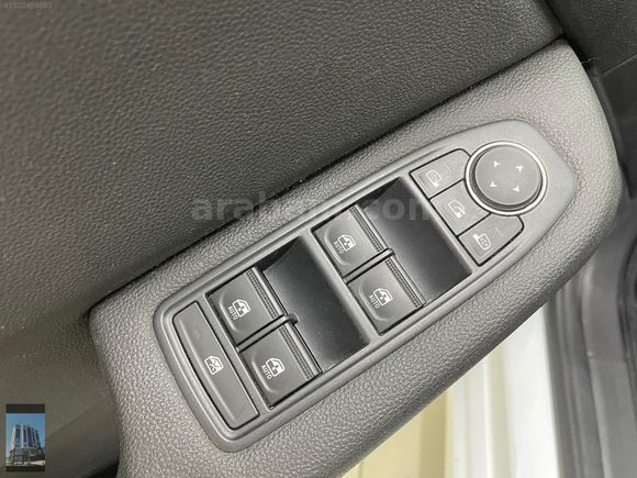YÜCELER OTO'DAN 2023 MODEL RENAULT CLİO İCON KDV %20 HATASIZ