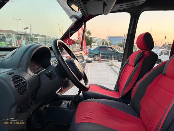 CAMLI 4+1 KOLTUKLU 2000 MODEL RENAULT KANGOO EXPRESS 1.9 D