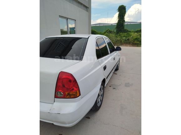 Sahibinden Hyundai Accent 1.5 CRDi Admire 2005 Model