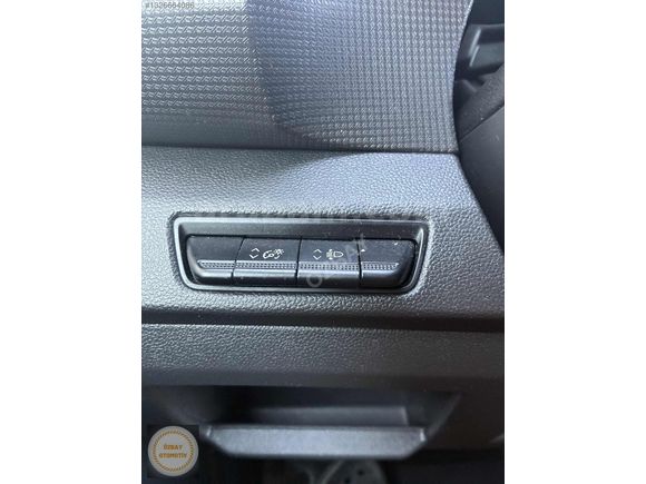 ÖZBAY OTO RENAULT TRAFİX 5+1 OTOMATİK