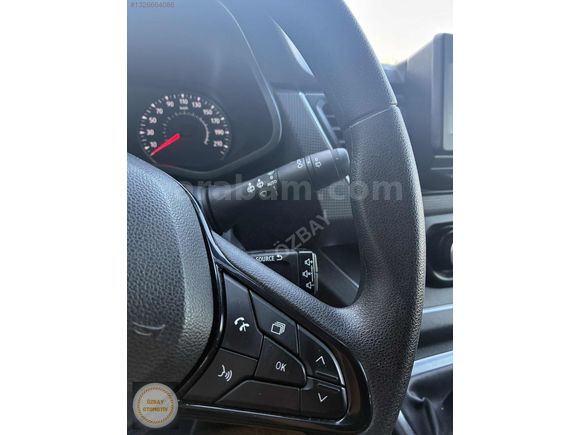 ÖZBAY OTO RENAULT TRAFİX 5+1 OTOMATİK