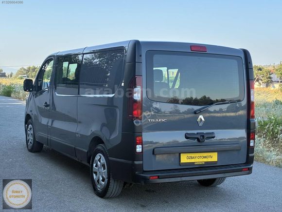 ÖZBAY OTO RENAULT TRAFİX 5+1 OTOMATİK