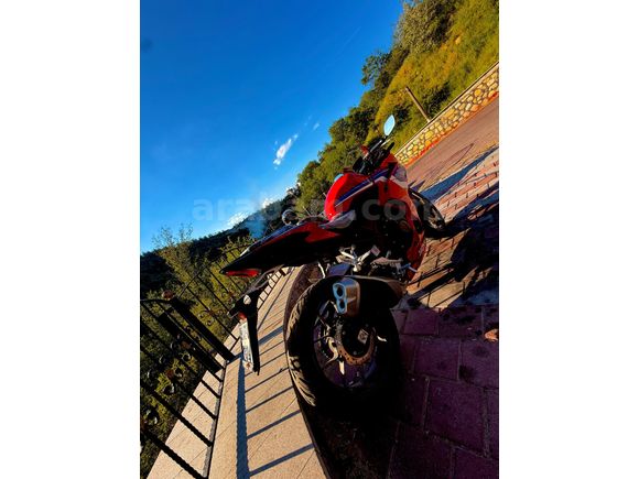 0 dan farksız Honda CBR 500R