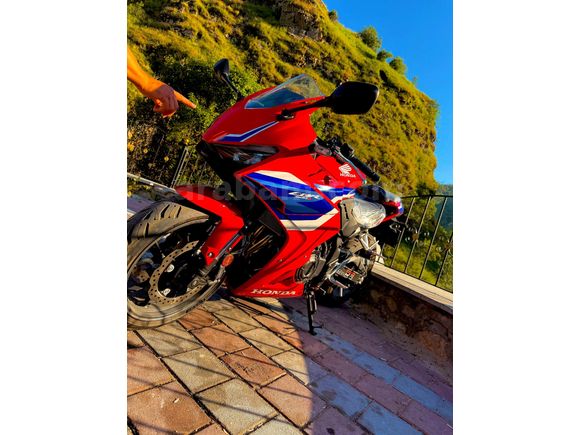 0 dan farksız Honda CBR 500R