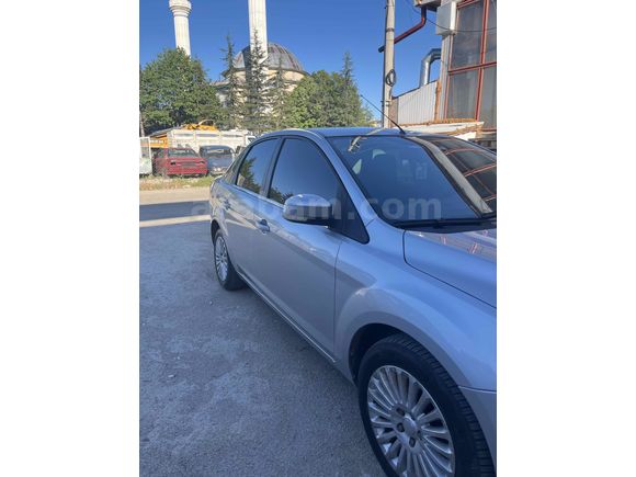 Sahibinden Ford Focus 1.6 TDCi Titanium 2010 Model 