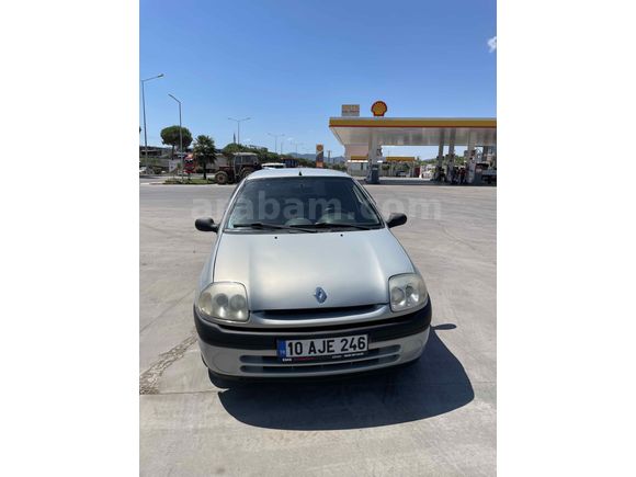 Sahibinden Renault Clio 1.6 RTE 2001 Model 