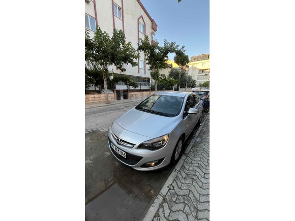 2.Sahibinden Opel Astra 1.6 Edition Plus 2018 Model  93500km