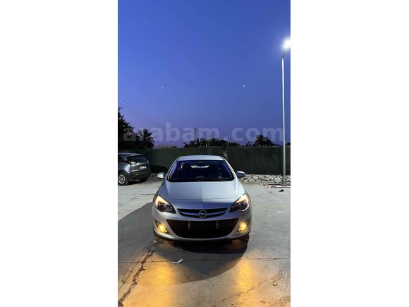 2.Sahibinden Opel Astra 1.6 Edition Plus 2018 Model  93500km