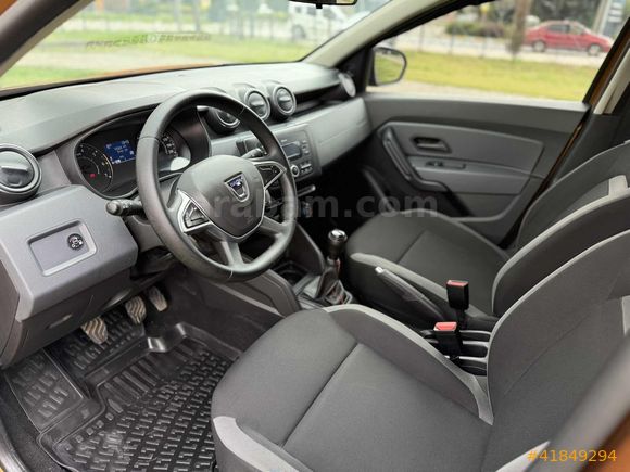 2020 DUSTER 1.6 FABRİKASYON LPG BOYASIZ 76.000KM