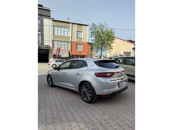 Sahibinden Renault Megane 1.2 TCe Touchrome 2017 Model 